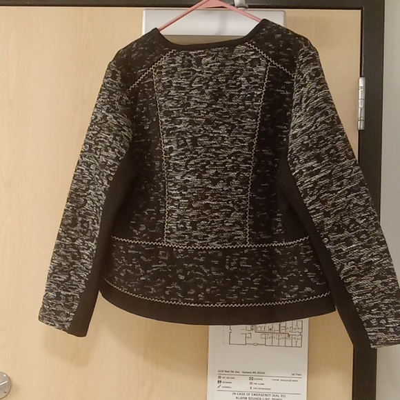 Chico's black and white zip up - Picture 2 of 4